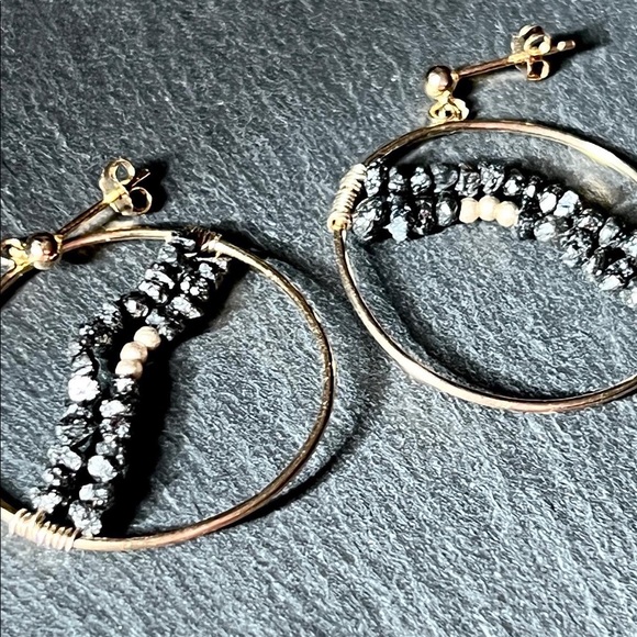 Black Raw Diamond ‘Wave’ Hoop Earrings - Picture 5 of 8